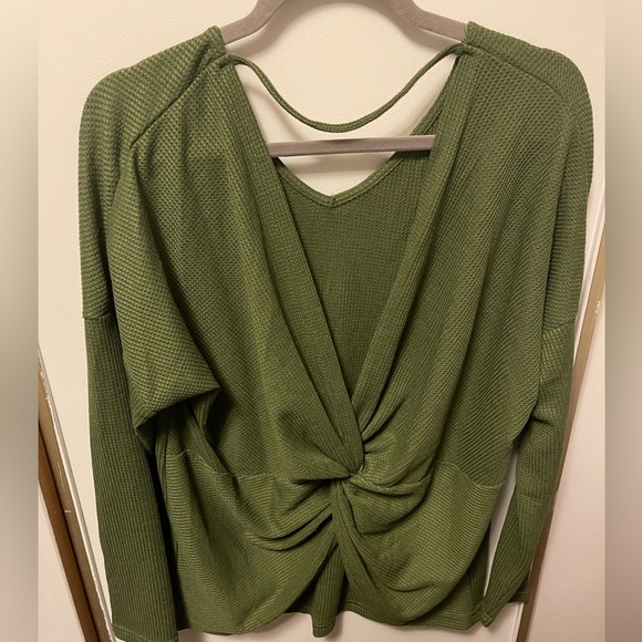 Boutique top - Picture 2 of 2